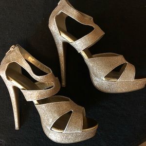 Charlotte Russe Women's Strappy Sandal, Size 8